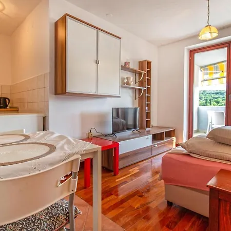 Lovely In With Kitchen