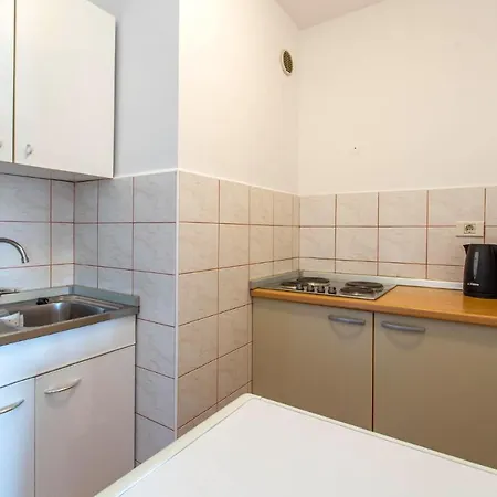 Lovely In With Kitchen