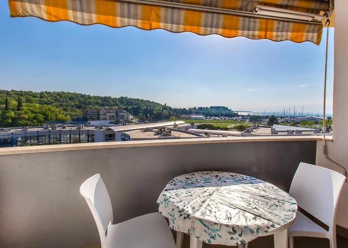 Beautiful In Daire *